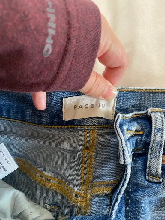PacSun Light Blue Cropped Straight Jeans with Raw Hem - Picture 6 of 10